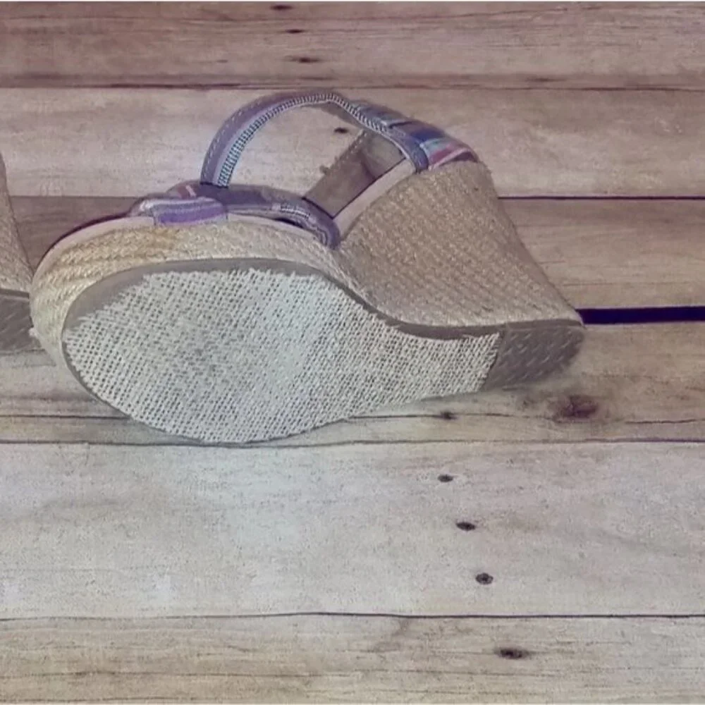 Tom's Espadrille Stripped‎ Wedge size 8